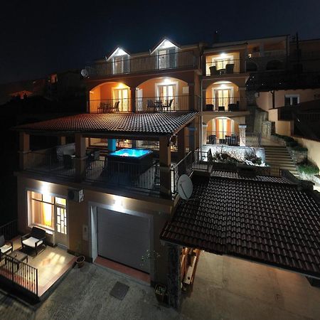 Apartments Lucia Senj 1 Bagian luar foto