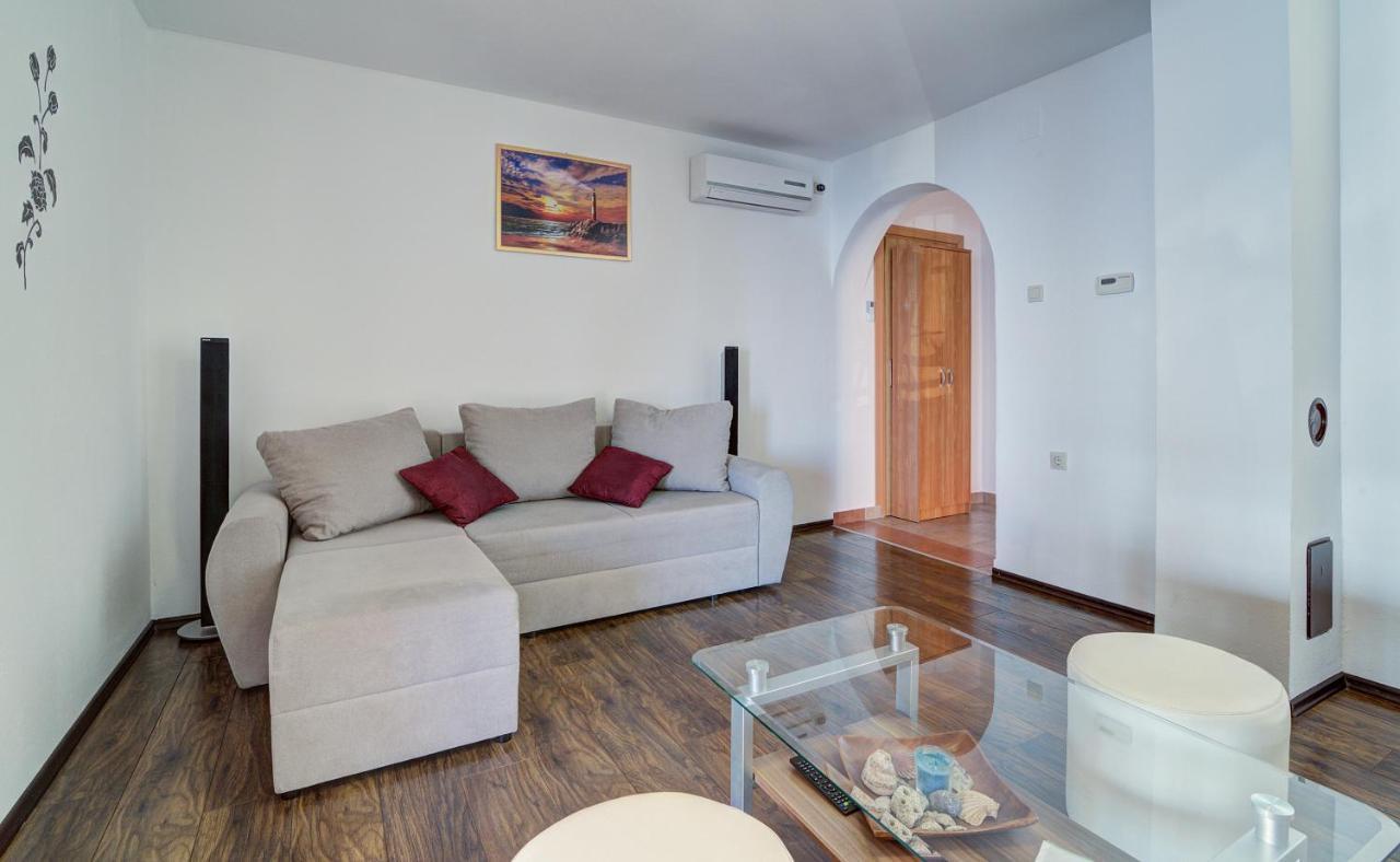 Apartments Lucia Senj 1 Bagian luar foto