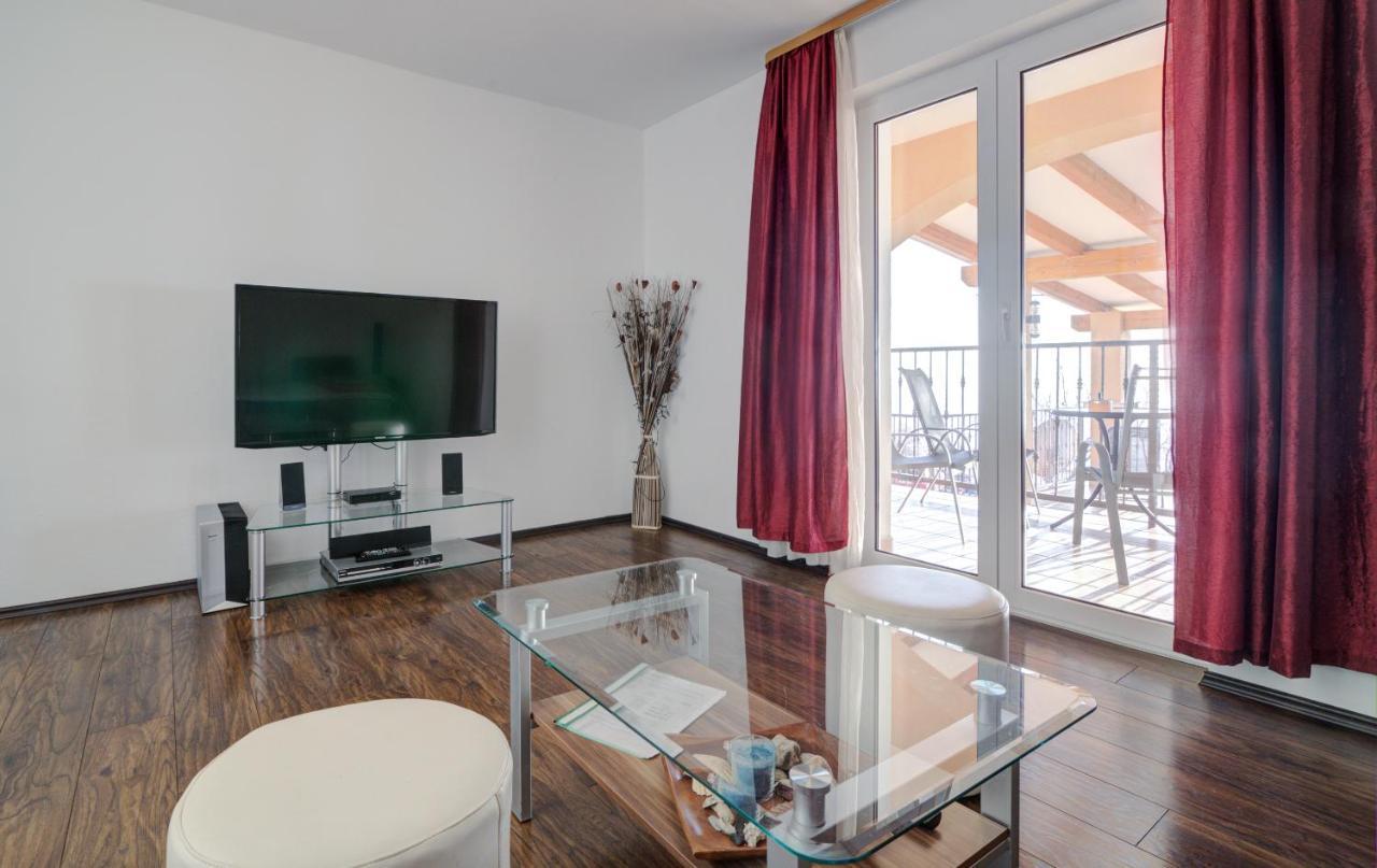 Apartments Lucia Senj 1 Bagian luar foto