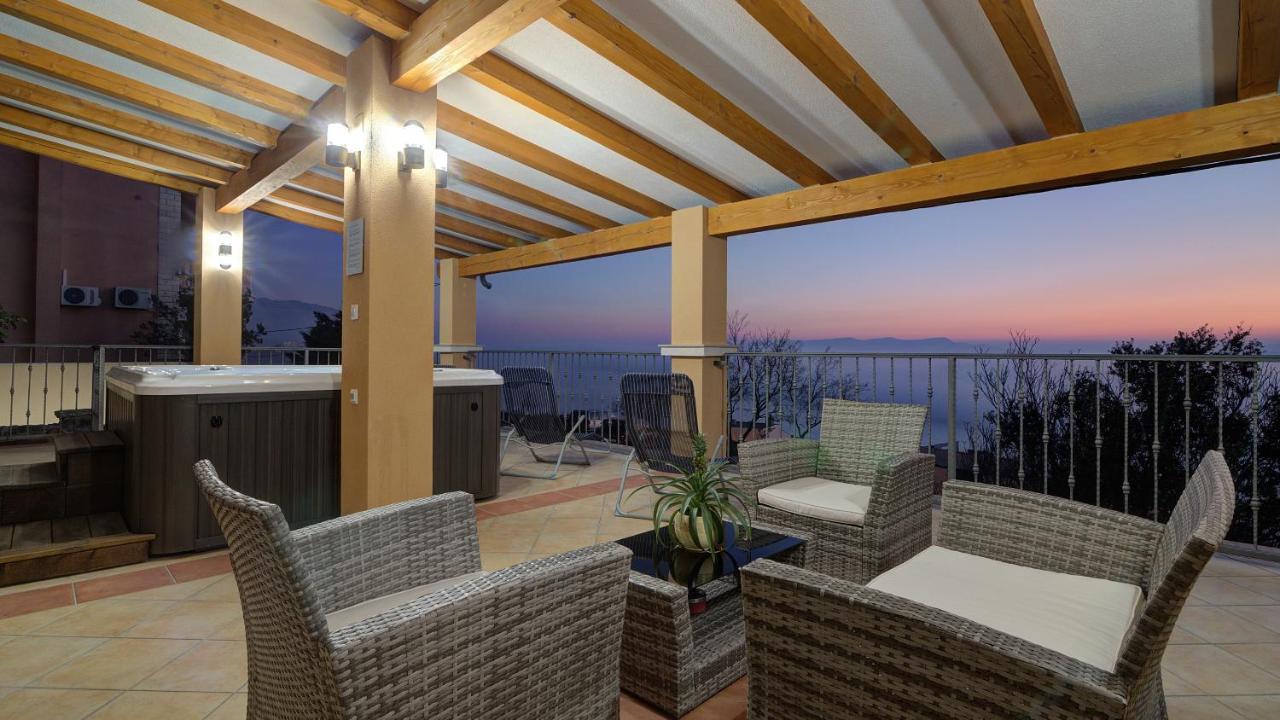 Apartments Lucia Senj 1 Bagian luar foto