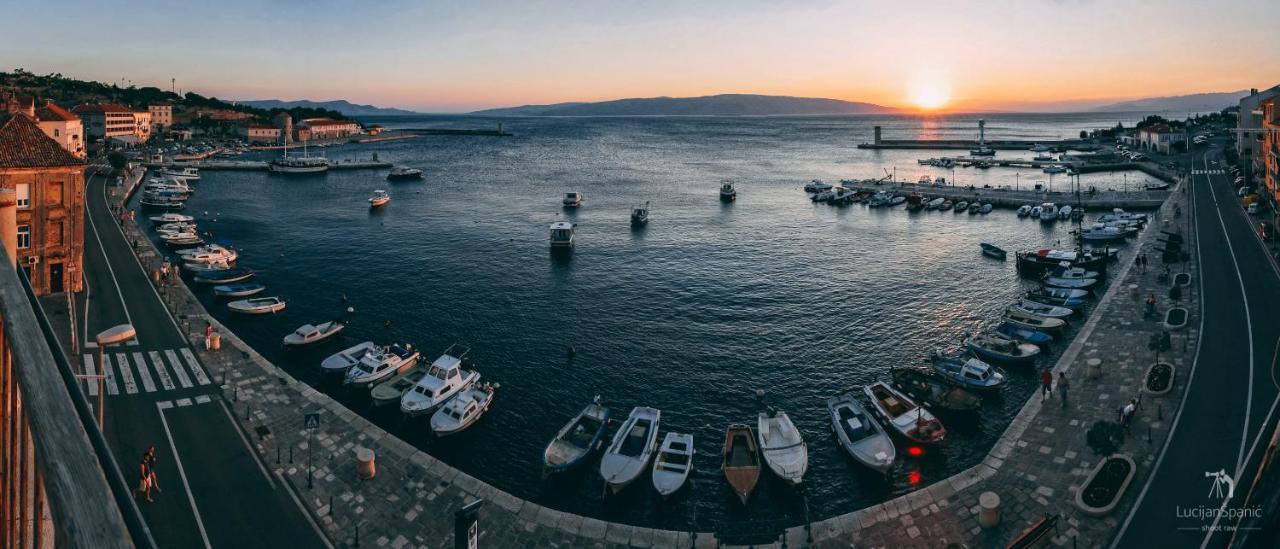 Apartments Lucia Senj 1 Bagian luar foto